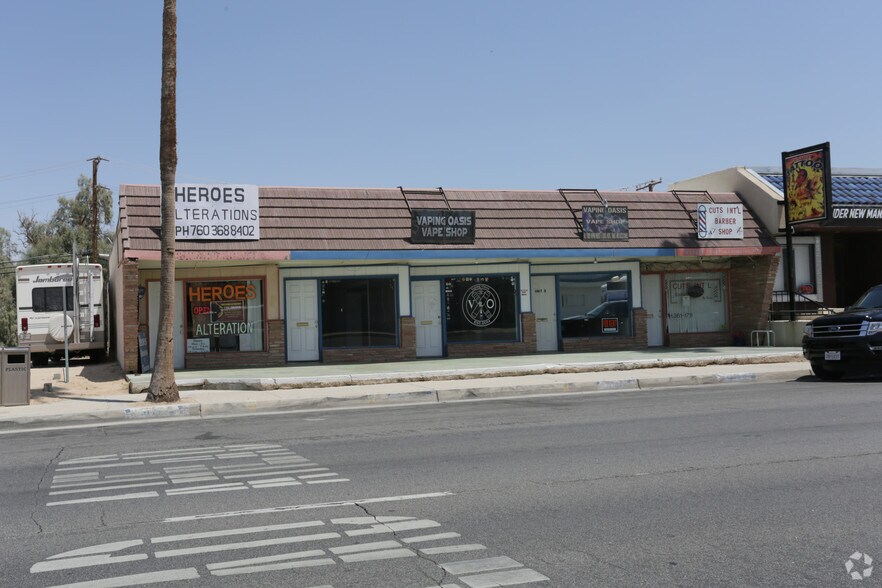 5777 Adobe Rd, Twentynine Palms, CA à louer - Photo principale – Image 1 sur 4