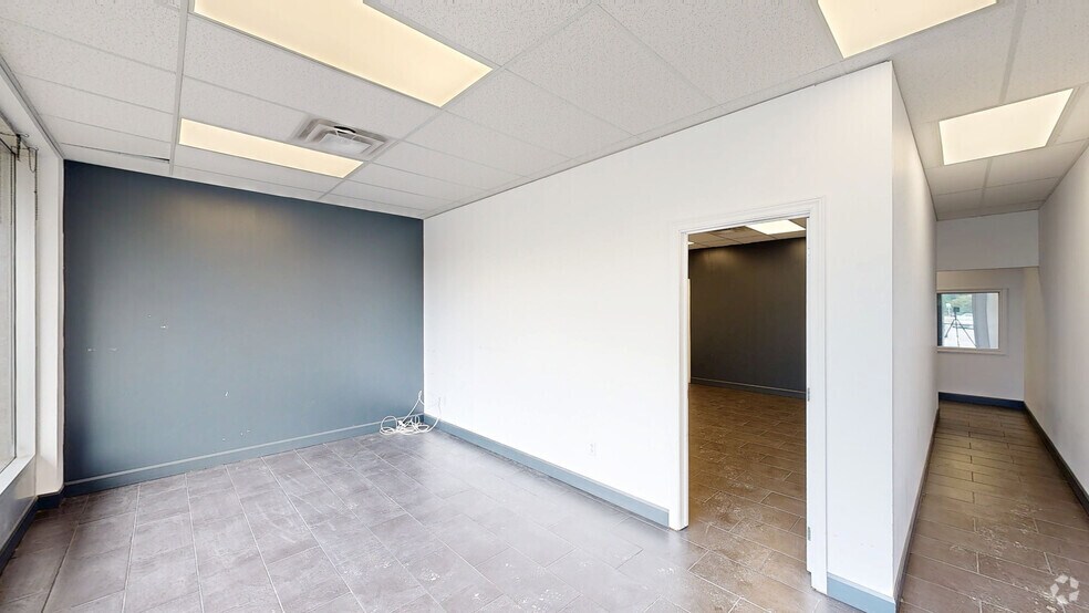 5333 Boul Laurier, Terrebonne, QC à louer - Numérisation 3D Matterport – Image 3 sur 12
