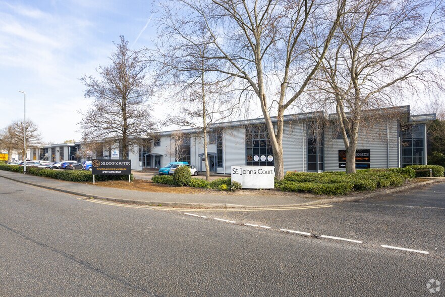 St. Johns Court Foster Road Ashford Business Park, Ashford à louer - Photo principale – Image 1 sur 7