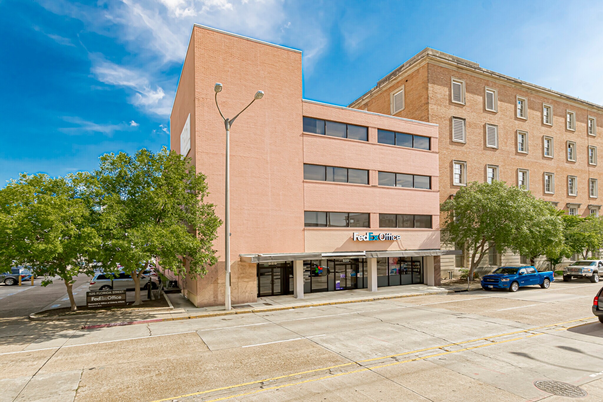 525 Florida St, Baton Rouge, LA à louer Photo de l’immeuble– Image 1 sur 58