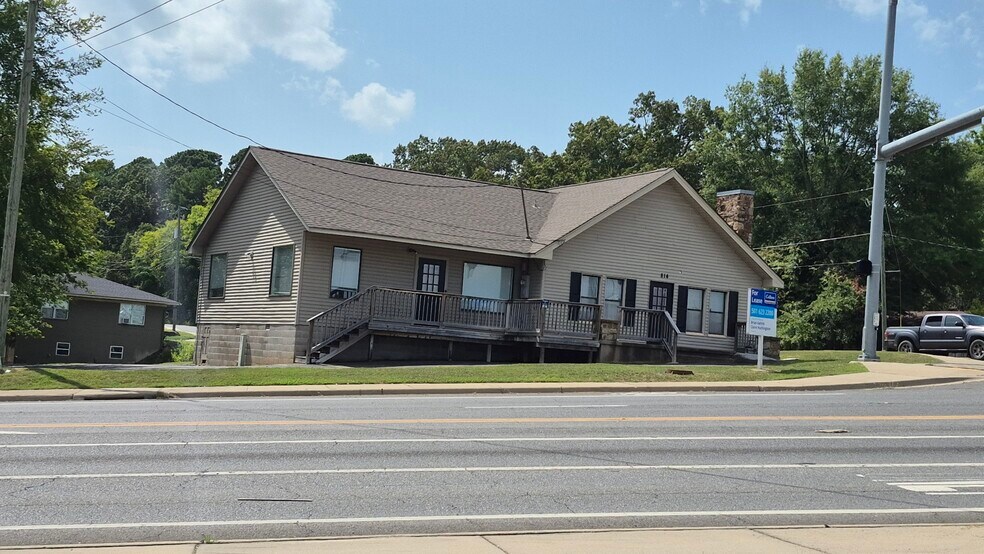 814 Higdon Ferry Rd, Hot Springs National Park, AR à louer - Photo de l’immeuble – Image 2 sur 4