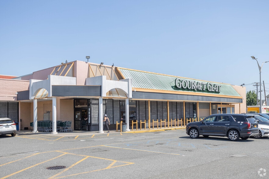 1000-1030 Railroad Ave, Woodmere, NY à louer - Photo principale – Image 1 sur 14