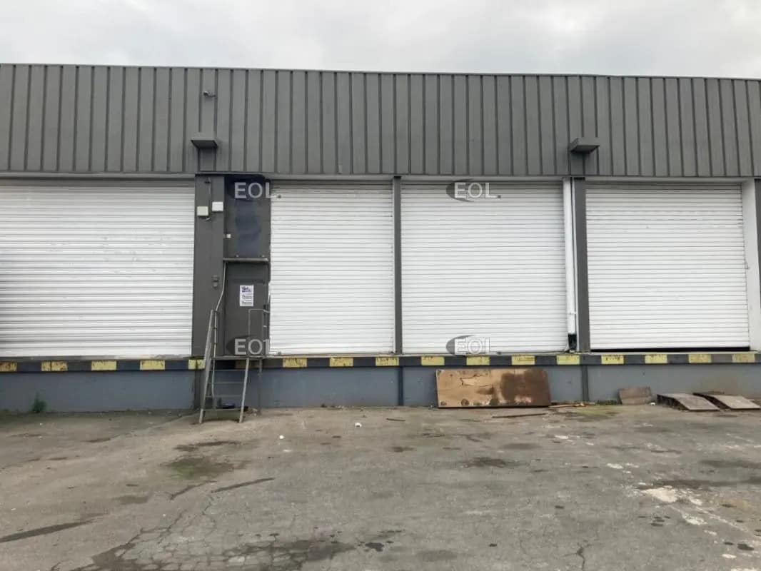 Industriel/Logistique dans Villeneuve-Saint-Georges à louer Photo de l’immeuble– Image 1 sur 5