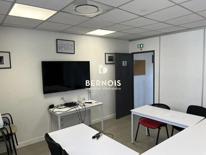 Bureau dans La Garde à louer - Photo de l’immeuble – Image 3 sur 6