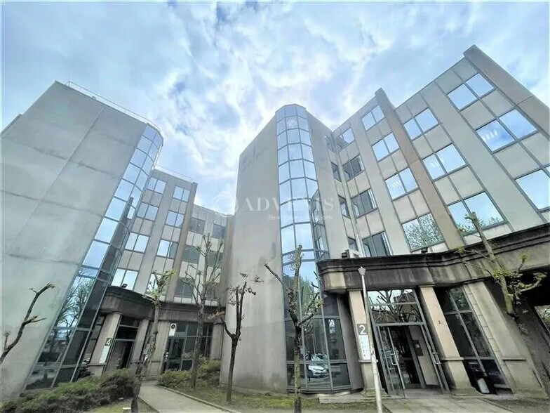 Bureau dans Neuilly-Plaisance à vendre - Photo de l’immeuble – Image 1 sur 6