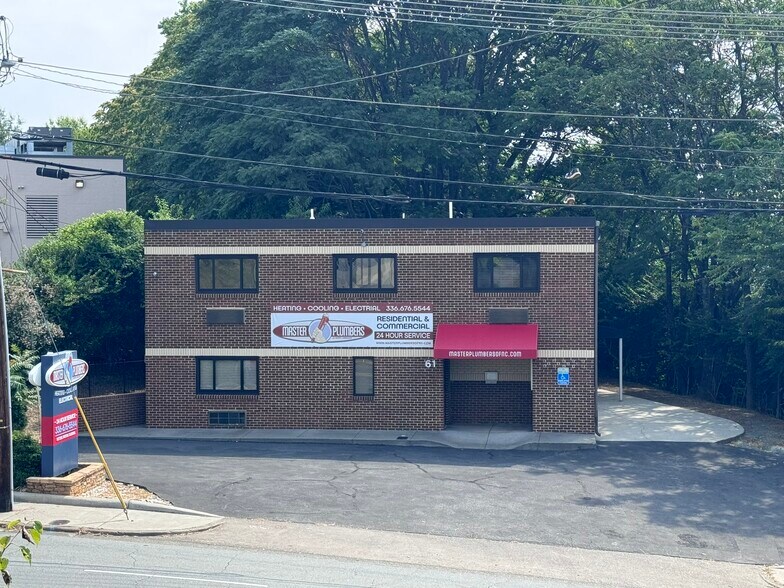 61 Miller St, Winston-Salem, NC à vendre - Photo de l’immeuble – Image 1 sur 26