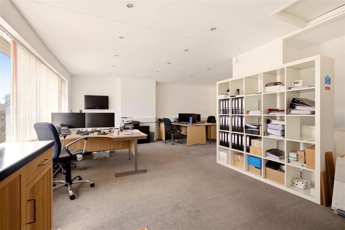 50-60 Rosemead Dr, Oadby, LEC LE2 5SF - Lot 58A - - Photo intérieure - Image 1 of 11