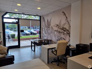 Plus de détails pour Bureau/Local commercial à louer