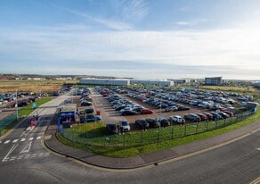 Airport Car Park - Immobilier d'entreprise