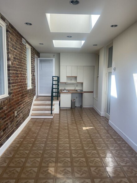 202 & 206 E Cary St portefeuille de 2 biens à vendre sur LoopNet.fr - Photo intérieure – Image 3 sur 6