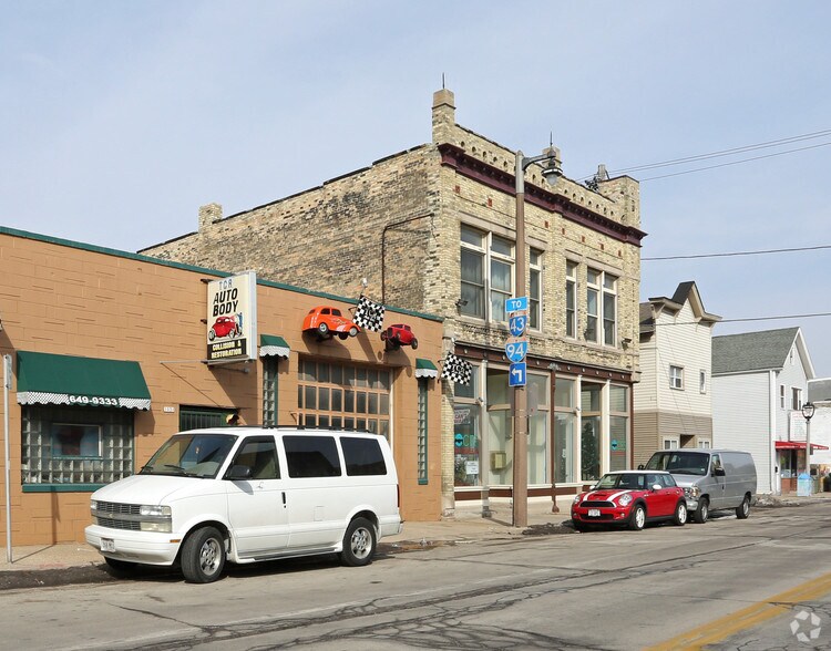 1023-1027 S 5th St, Milwaukee, WI à louer - Photo de l’immeuble – Image 2 sur 7