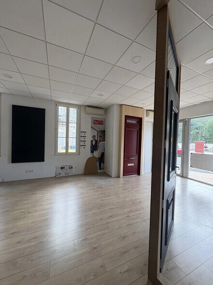Local commercial dans Bordeaux à louer - Photo intérieure – Image 3 sur 12