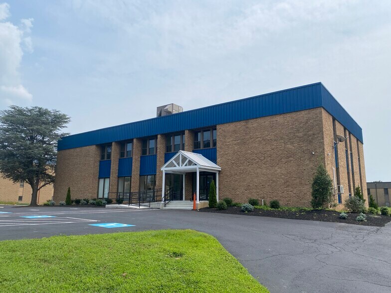 1212 Baltimore Pike, Chadds Ford, PA à louer - Photo de l’immeuble – Image 2 sur 6