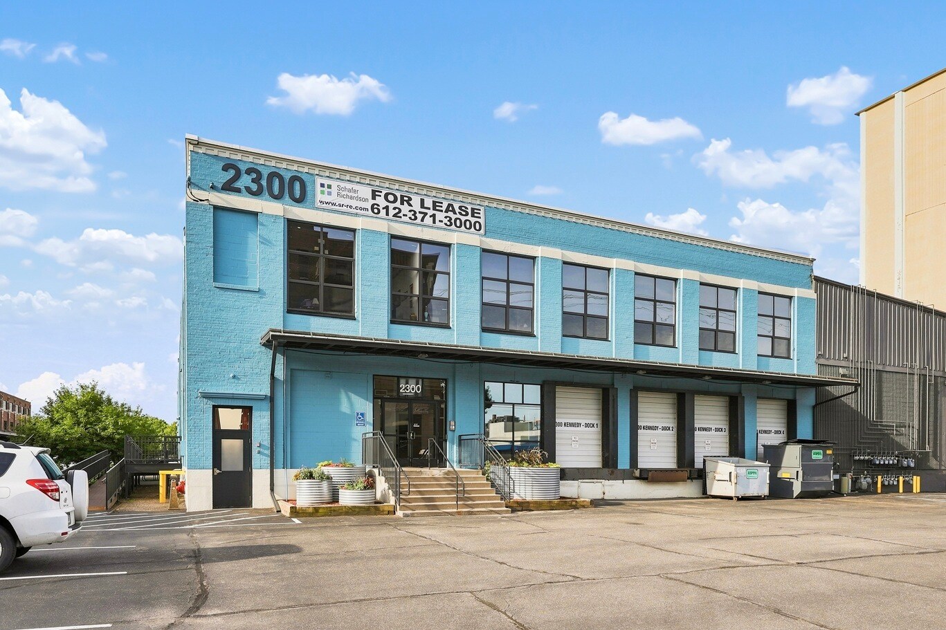 2300-2310 Kennedy St NE, Minneapolis, MN à louer Photo de l’immeuble– Image 1 sur 8