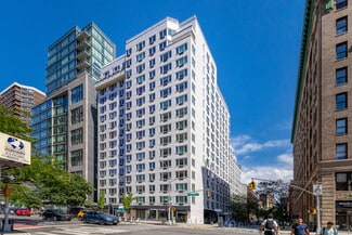Plus de détails pour 301 E 22nd St, New York, NY - Local commercial à louer