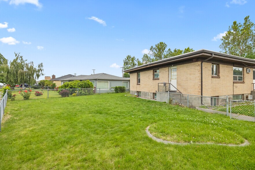 1304 W Hopkins St, Pasco, WA à vendre - Photo de l’immeuble – Image 2 sur 10