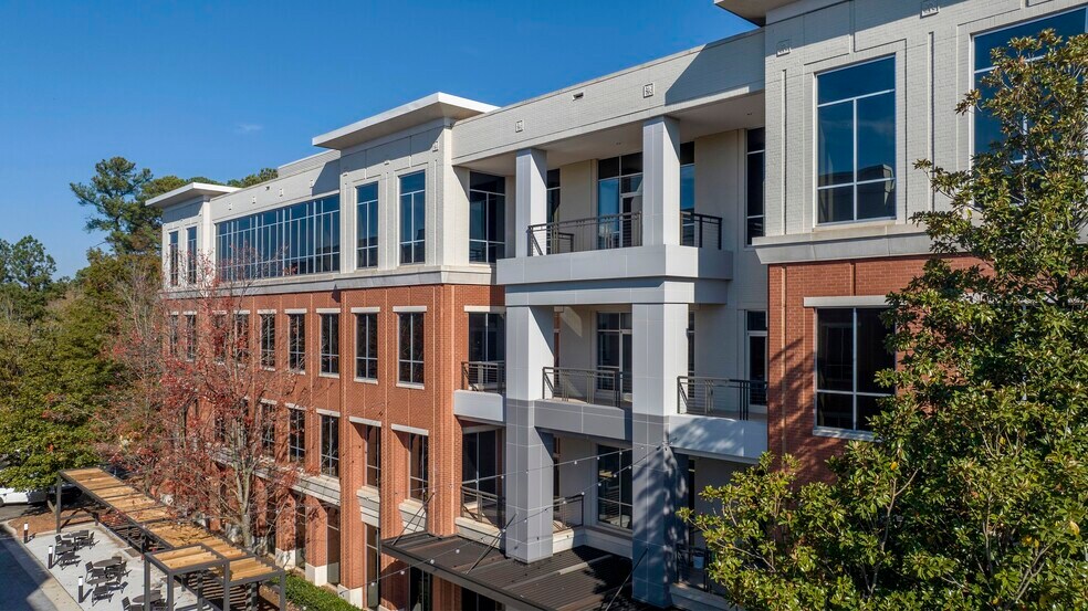 5400 Trinity Rd, Raleigh, NC à louer - Photo de l’immeuble – Image 2 sur 40