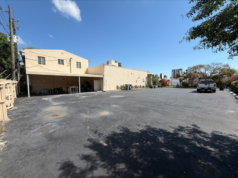 727 N Andrews Ave, Fort Lauderdale, FL à vendre - Photo de l’immeuble – Image 3 sur 16