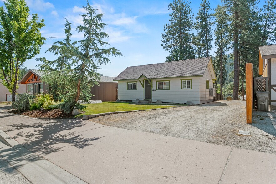 1313 Front St, Leavenworth, WA à vendre - Photo de l’immeuble – Image 3 sur 27