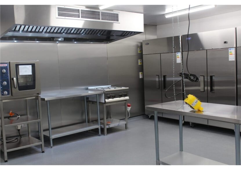 1 Dock Road, Londres à louer - Photo intérieure – Image 2 sur 5