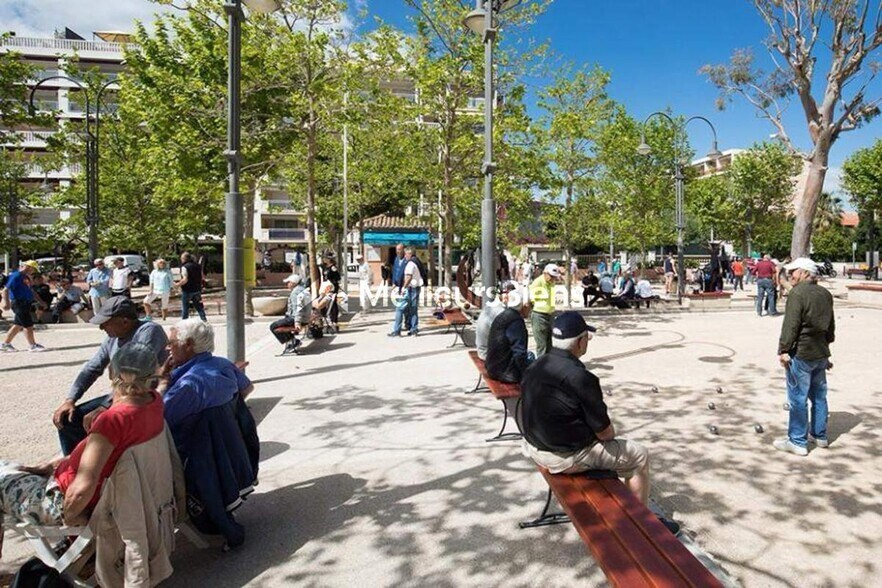 Local commercial dans Cannes à vendre - Photo de l’immeuble – Image 1 sur 1