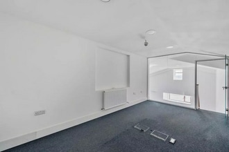 9 Eastbury Rd, Londres à louer Photo de l’immeuble– Image 1 sur 7