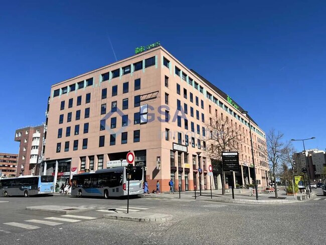 Plus de détails pour Bureau à louer