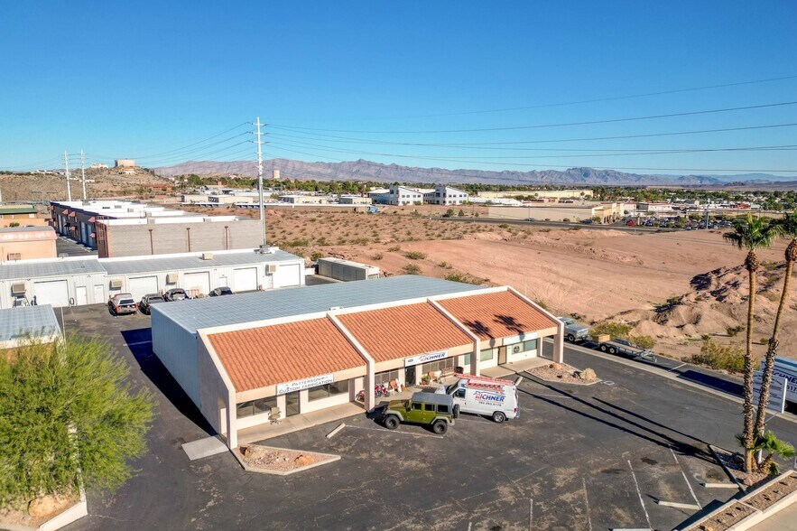 707 Canyon Rd, Boulder City, NV à vendre - Photo de l’immeuble – Image 1 sur 20