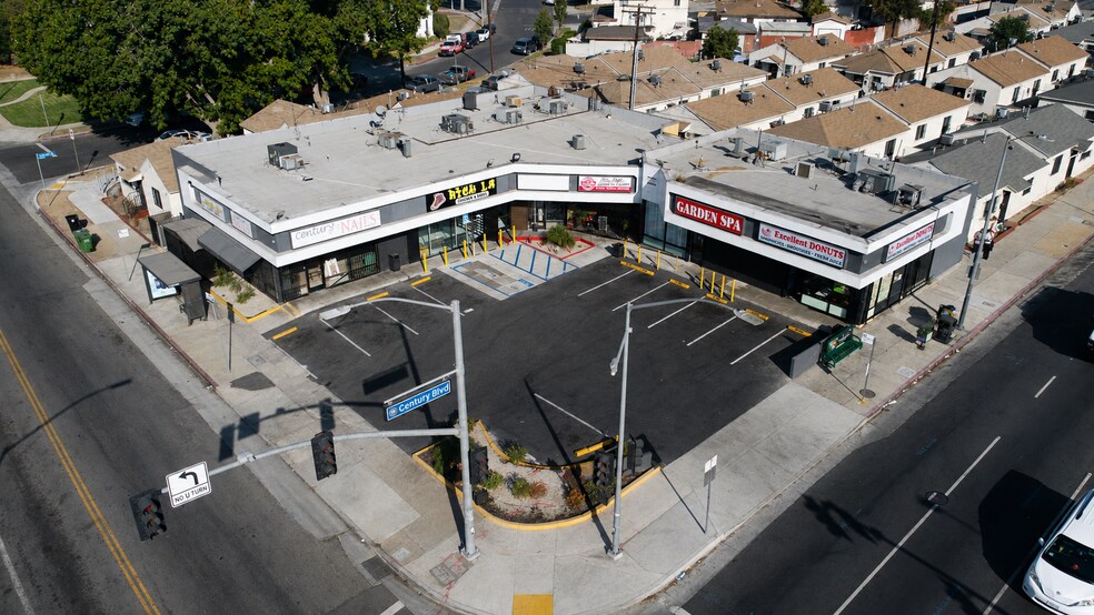 2157-2165 W Century Blvd, Los Angeles, CA à louer - Photo de l’immeuble – Image 3 sur 6