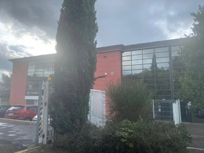 Bureau dans Marseille à louer - Photo de l’immeuble – Image 3 sur 11