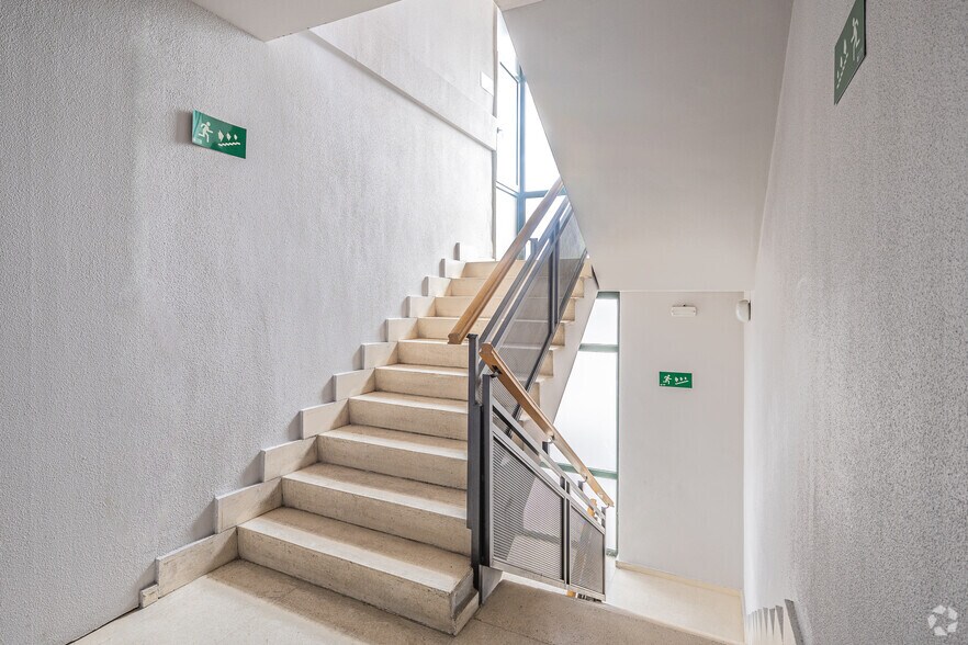 Bureau dans Alcobendas, Madrid à louer - Photo de l’immeuble – Image 3 sur 14