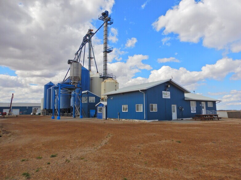 49506 Range Rd 264, Calmar, AB à louer - Photo de l’immeuble – Image 2 sur 6
