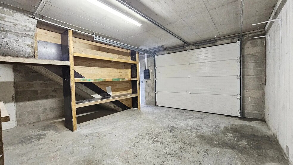 Local d’activités dans Le Plessis-Trévise à louer - Photo de l’immeuble – Image 2 sur 11