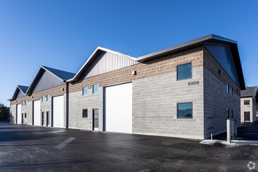 4636 W 7000 S, West Jordan, UT à louer - Photo de l’immeuble – Image 3 sur 7