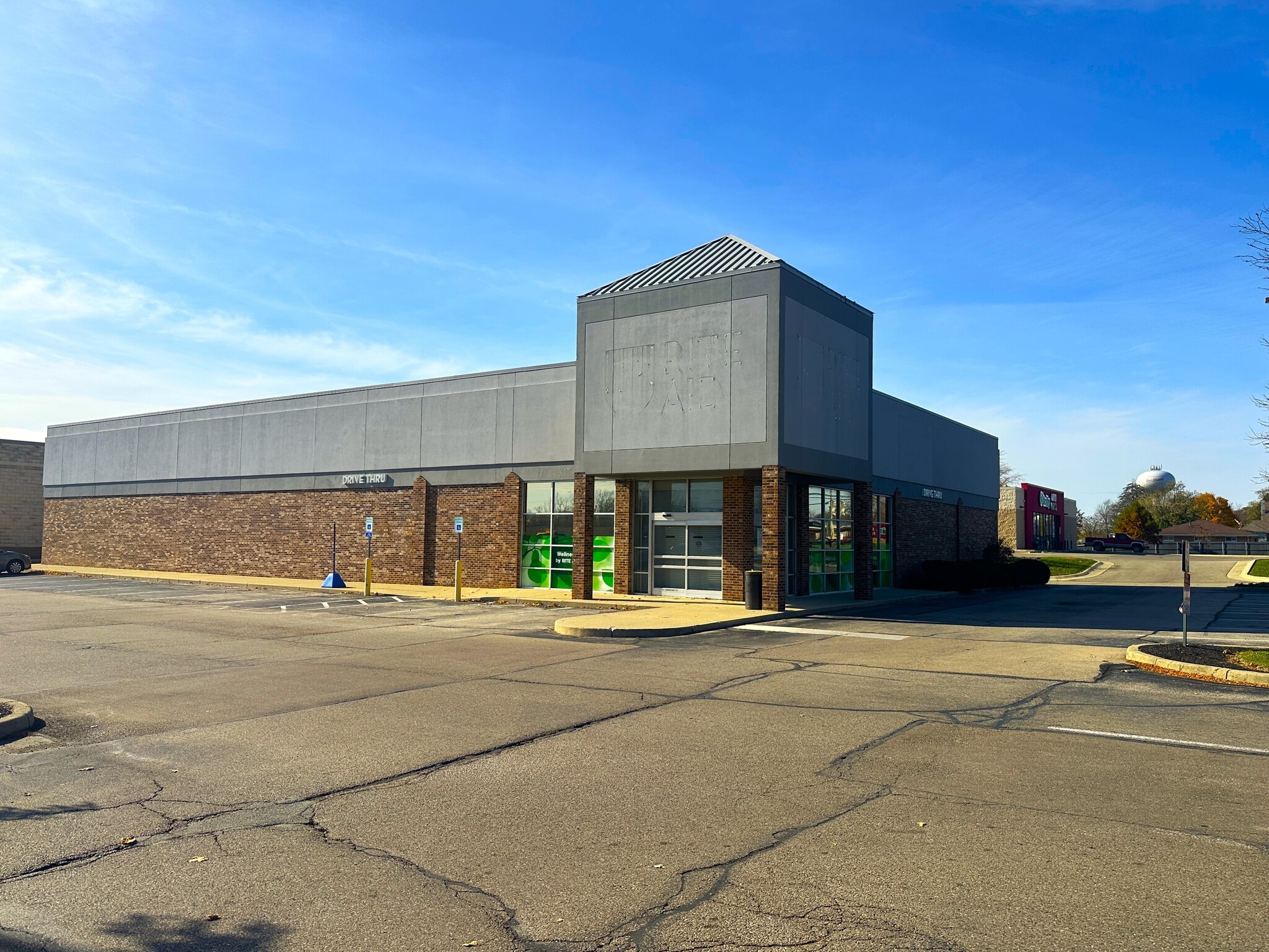 510-590 W Main St, New Lebanon, OH à louer Photo de l’immeuble– Image 1 sur 19