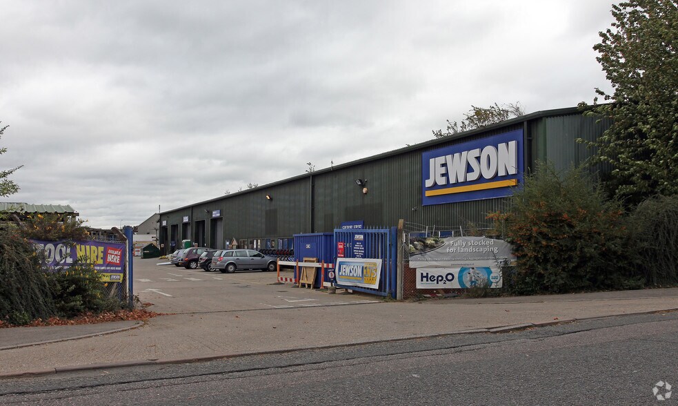 Gatehouse Way, Aylesbury à vendre - Photo principale – Image 1 sur 1