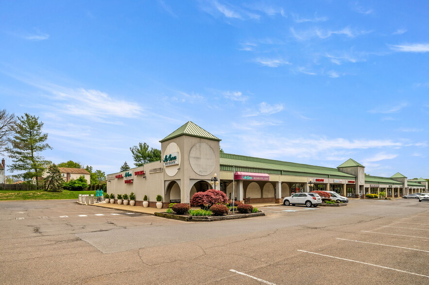 2201 Galloway Rd, Bensalem, PA à louer - Photo de l’immeuble – Image 3 sur 6