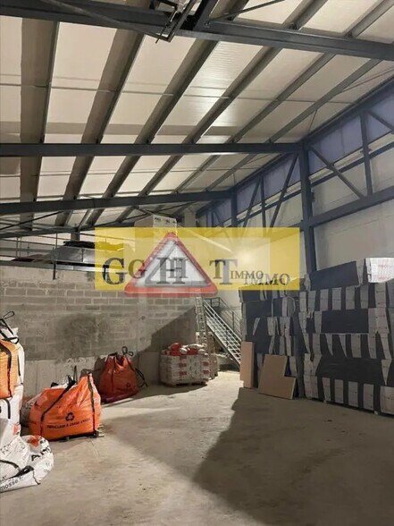 Industriel/Logistique dans Montfermeil à louer - Photo intérieure – Image 1 sur 2