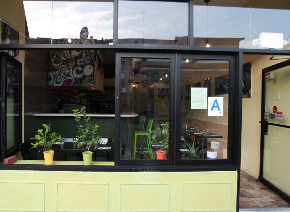 671-689 Washington Ave, Brooklyn, NY à louer Photo de l’immeuble– Image 1 sur 21