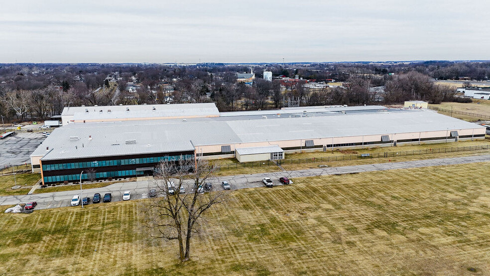 1500 E Murden St, Kokomo, IN à louer - Photo de l’immeuble – Image 1 sur 18