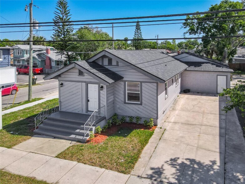 547 N Ridgewood Ave, Daytona Beach, FL à louer - Photo de l’immeuble – Image 3 sur 22