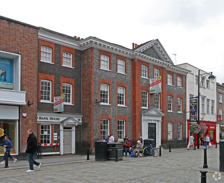 39-39a High St, High Wycombe à louer - Photo de l’immeuble – Image 1 sur 19