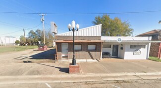 Plus de détails pour 206 N 2nd St, Hugo, OK - Bureau à vendre