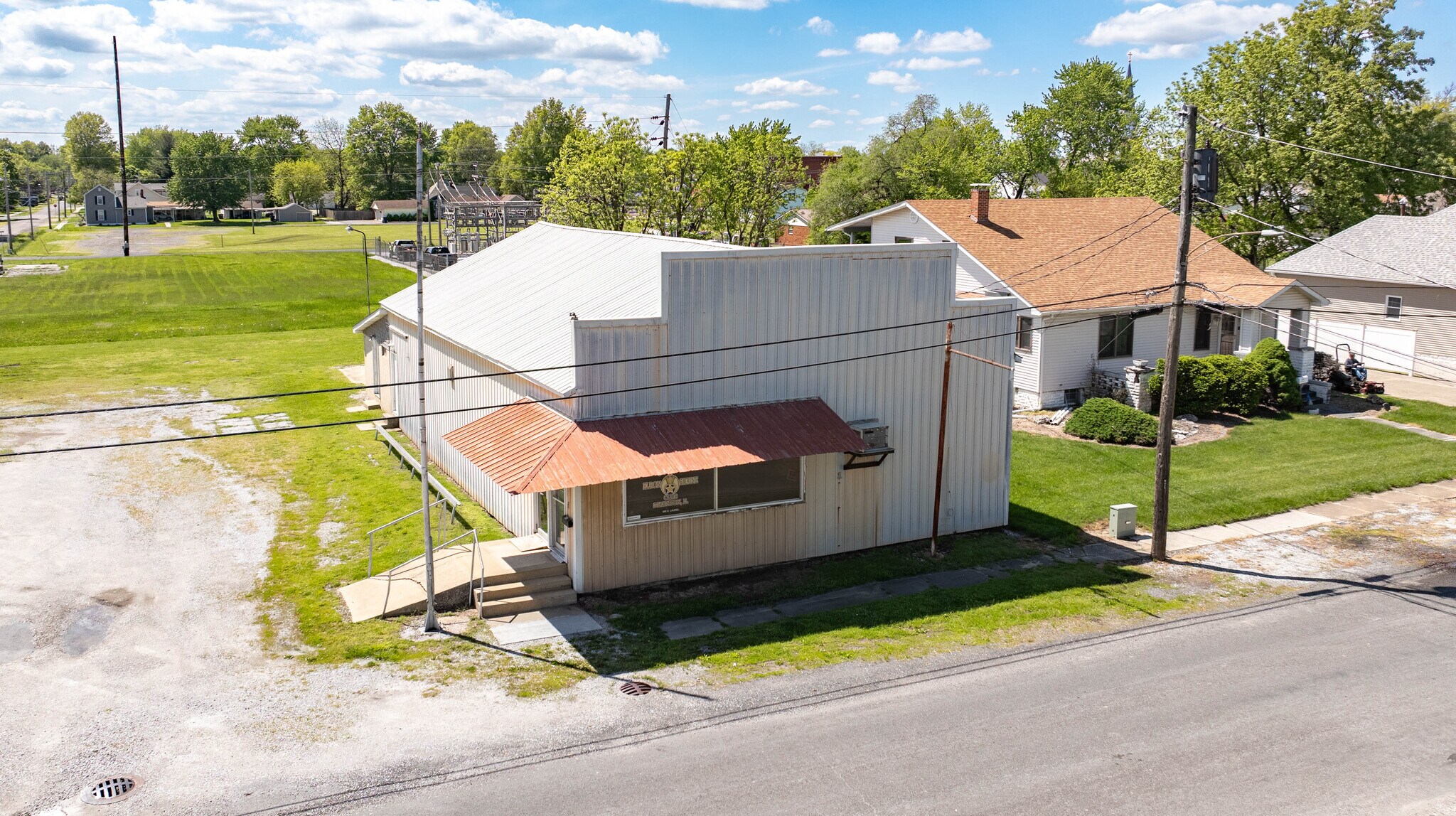605 S Laurel St, Staunton, IL à vendre Photo principale– Image 1 sur 28