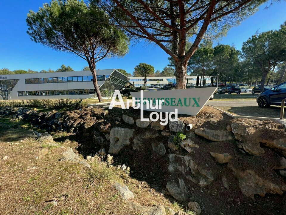 300 Rue Du Vallon, Valbonne à louer Photo de l’immeuble– Image 1 sur 9