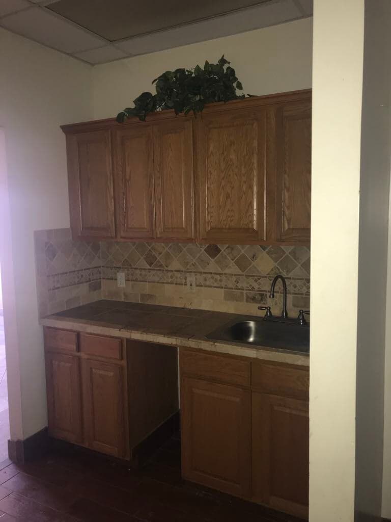 2513 Weaver St, Haltom City, TX à louer Photo de l’immeuble– Image 1 sur 2