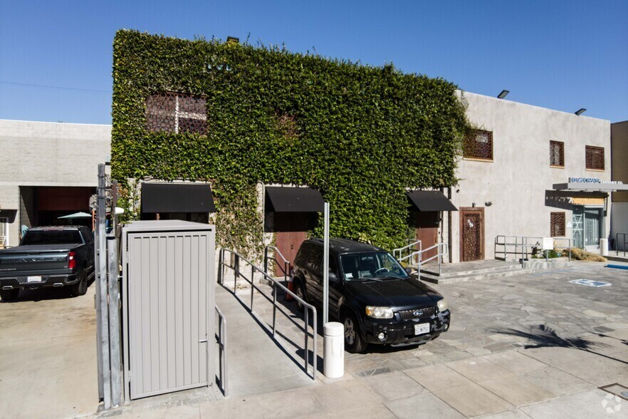 13449-13453 Beach Ave, Marina del Rey, CA à louer - Photo de l’immeuble – Image 3 sur 4