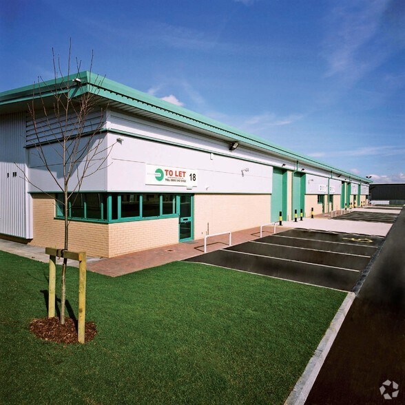 Yorkshire Way, Doncaster à louer - Photo de l’immeuble – Image 2 sur 4