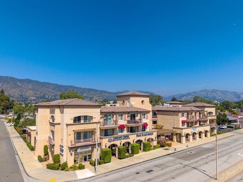 633 W Route 66, Glendora, CA à vendre - Photo de l’immeuble – Image 3 sur 14