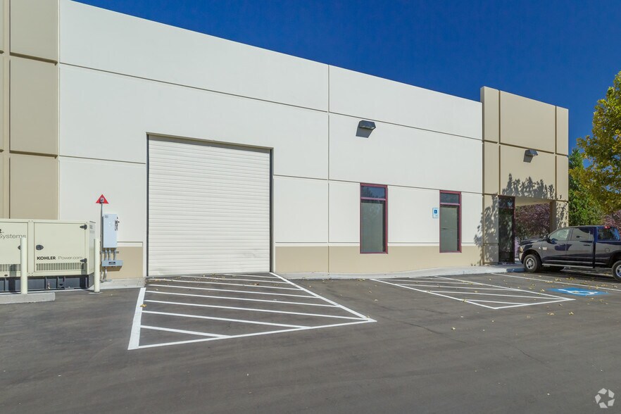 4850 Joule St, Reno, NV à louer - Photo de l’immeuble – Image 2 sur 3